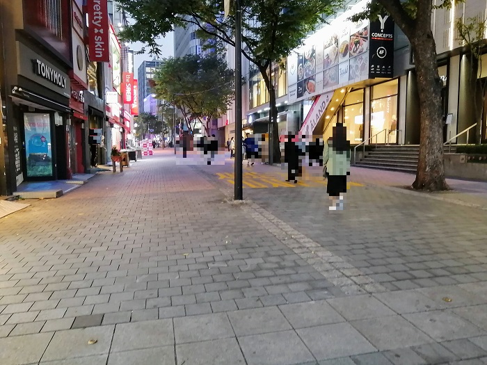 コロナの影響：韓国ソウル明洞繁華街