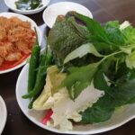 野菜で包んで食べる韓国料理サムパッ